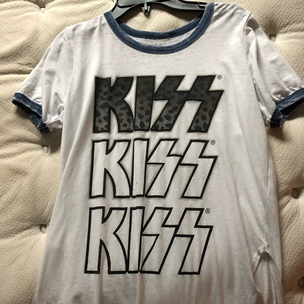Rock Tee